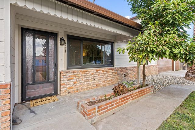 421 E 17th St, Marysville, CA 95901