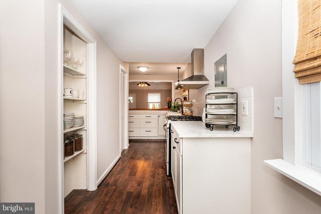 46 W CAPE MAY AVE, Ocean Gate, NJ 08740