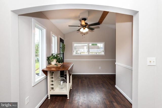 46 W CAPE MAY AVE, Ocean Gate, NJ 08740
