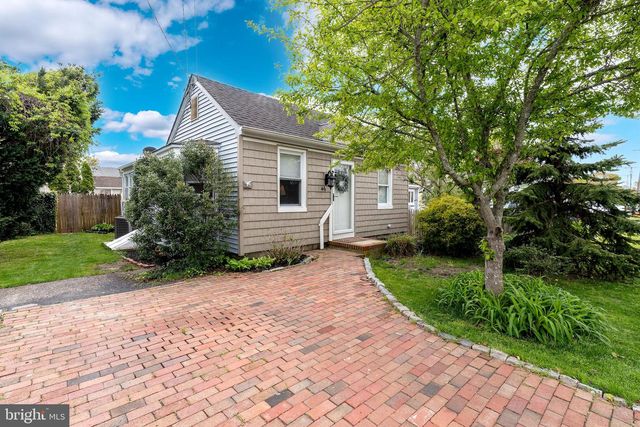 46 W CAPE MAY AVE, Ocean Gate, NJ 08740
