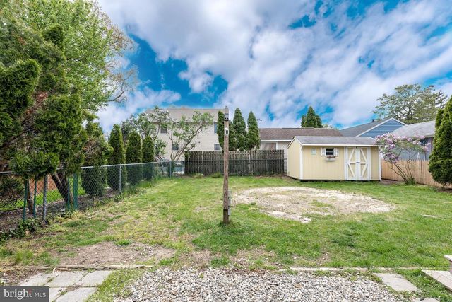 46 W CAPE MAY AVE, Ocean Gate, NJ 08740