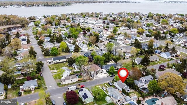 46 W CAPE MAY AVE, Ocean Gate, NJ 08740