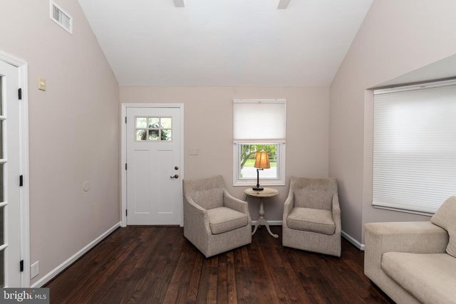 46 W CAPE MAY AVE, Ocean Gate, NJ 08740