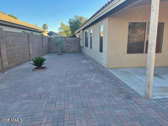 15820 W LATHAM Street, Goodyear, AZ 85338
