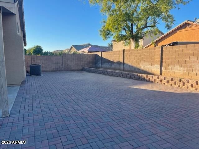 15820 W LATHAM Street, Goodyear, AZ 85338