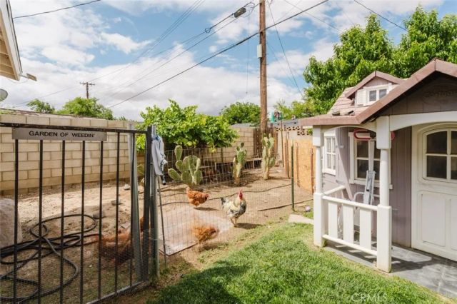 45437 Andale Avenue, Lancaster, CA 93535