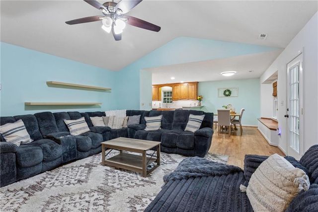 505 Plantation Rd, North, VA 23128