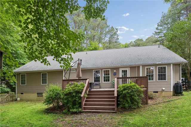505 Plantation Rd, North, VA 23128