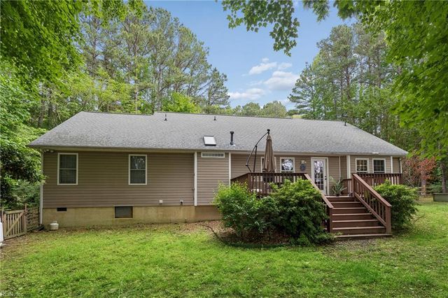 505 Plantation Rd, North, VA 23128