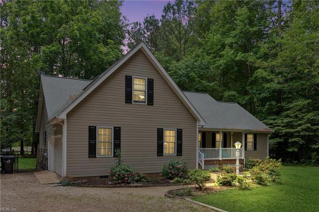 505 Plantation Rd, North, VA 23128