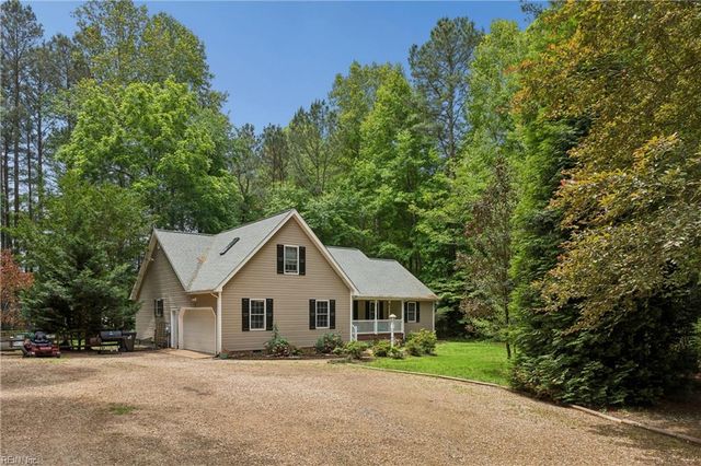505 Plantation Rd, North, VA 23128
