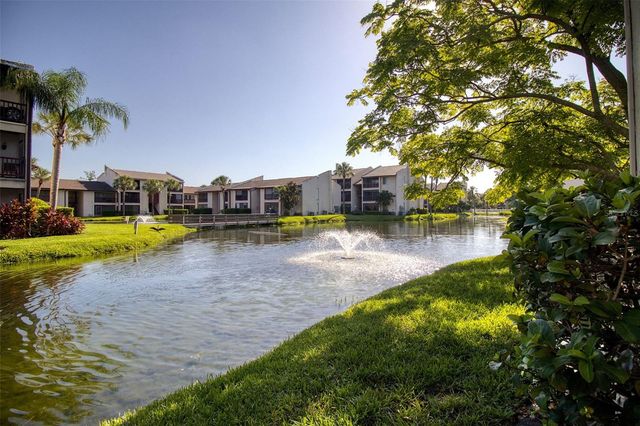 3865 S LAKE DRIVE 148, Tampa, FL 33614