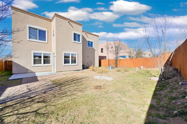 4725 Sundial Way, Santa Fe, NM 87507