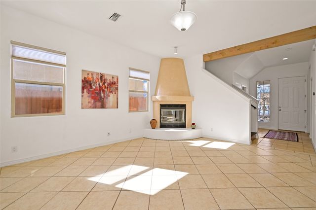 4725 Sundial Way, Santa Fe, NM 87507