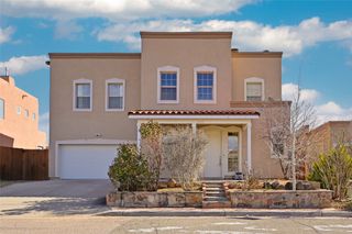 4725 Sundial Way, Santa Fe, NM 87507