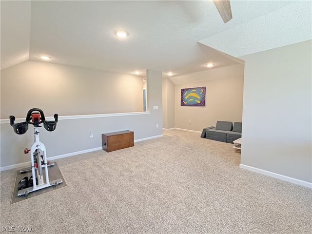 3388 Willow Lane, Akron, OH 44333
