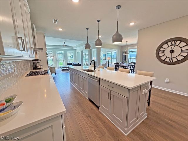 3388 Willow Lane, Akron, OH 44333