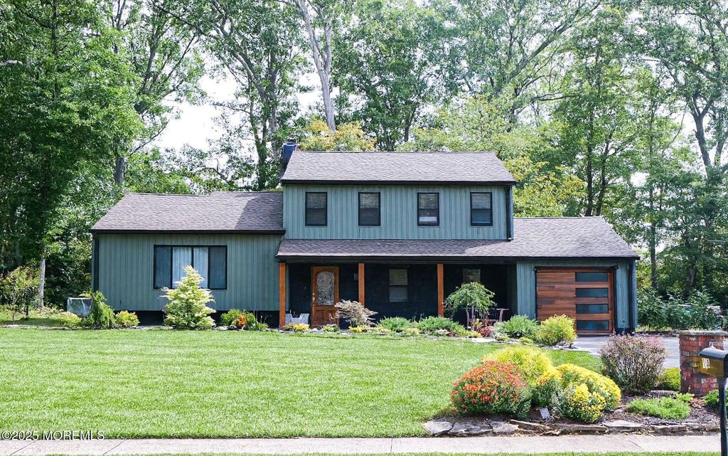 14 Claire Circle, Howell, NJ 07731