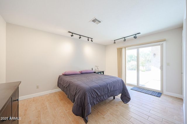 2101 E REDFIELD Road, Phoenix, AZ 85022