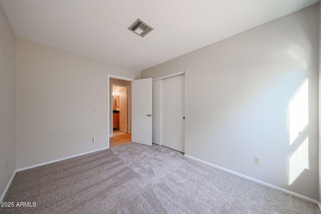 2101 E REDFIELD Road, Phoenix, AZ 85022