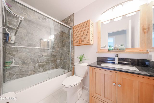 2101 E REDFIELD Road, Phoenix, AZ 85022