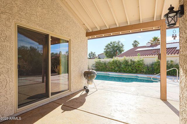 2101 E REDFIELD Road, Phoenix, AZ 85022