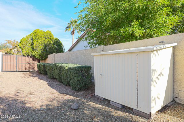 2101 E REDFIELD Road, Phoenix, AZ 85022