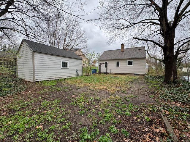 309 E Oak Grove Avenue, Parchment, MI 49004