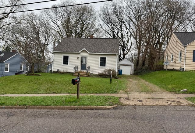 309 E Oak Grove Avenue, Parchment, MI 49004