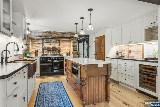 36 Main Street, Mendham Township, NJ 07960
