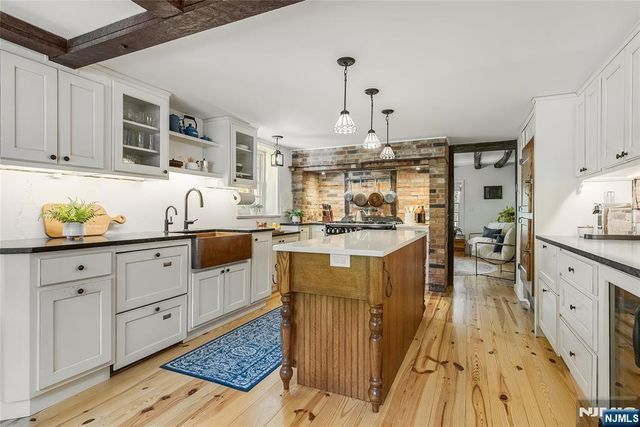 36 Main Street, Mendham Township, NJ 07960