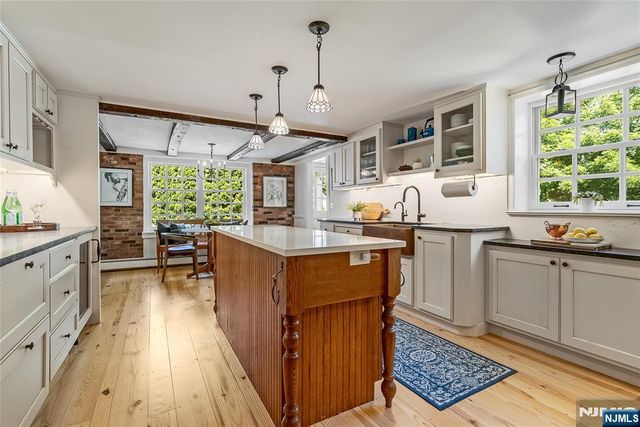 36 Main Street, Mendham Township, NJ 07960