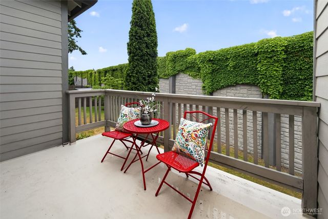 8033 118th Avenue NE, Kirkland, WA 98033