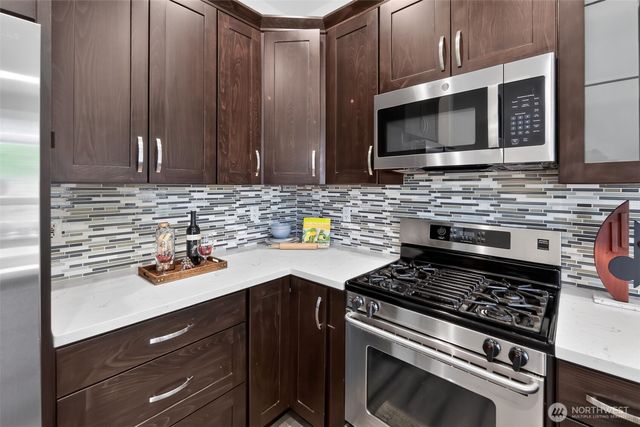 8033 118th Avenue NE, Kirkland, WA 98033