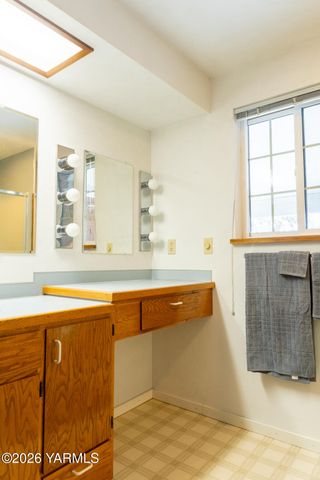 4007 Mountainview Ave, Yakima, WA 98901