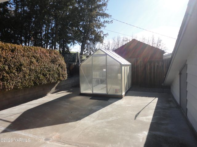 4007 Mountainview Ave, Yakima, WA 98901