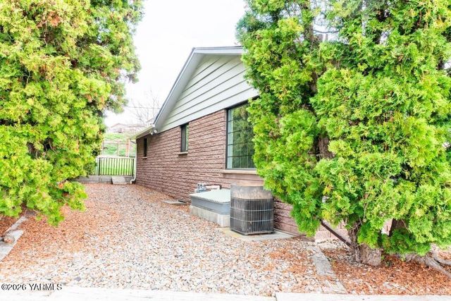 4007 Mountainview Ave, Yakima, WA 98901