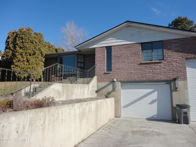 4007 Mountainview Ave, Yakima, WA 98901