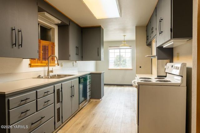 4007 Mountainview Ave, Yakima, WA 98901