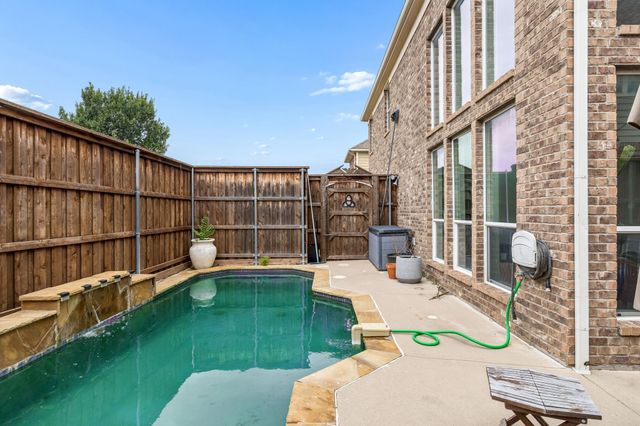 2245 Jaguar Drive, Frisco, TX 75033