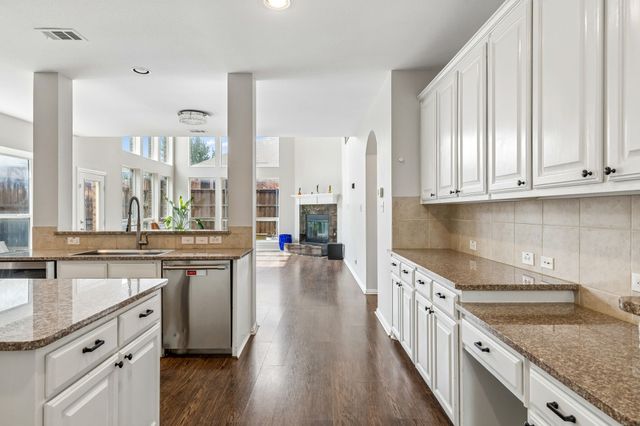 2245 Jaguar Drive, Frisco, TX 75033