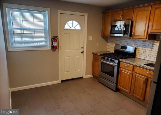 415 BERGEN ST, Gloucester City, NJ 08030