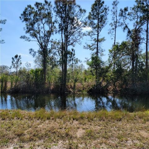 501 Willowbrook DR, Lehigh Acres, FL 33972