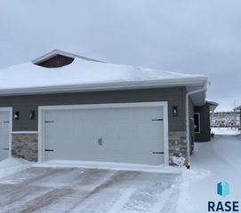 3514 S Heather Ave Avenue, Sioux Falls, SD 57106