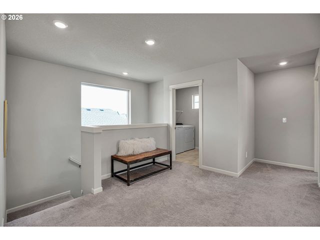 6098 SAVANNAH St Se, Albany, OR 97322