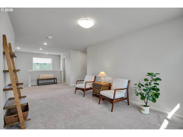 6098 SAVANNAH St Se, Albany, OR 97322