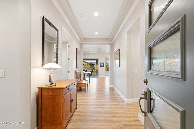 2692 E Sorbonne Drive, Green Valley, AZ 85614