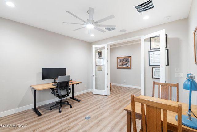 2692 E Sorbonne Drive, Green Valley, AZ 85614