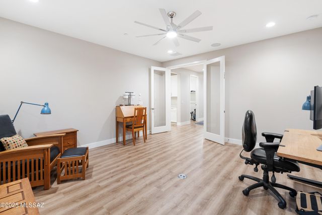 2692 E Sorbonne Drive, Green Valley, AZ 85614