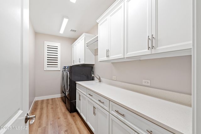 2692 E Sorbonne Drive, Green Valley, AZ 85614